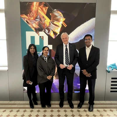 from left to right: Focus India Projectmanager Viruschka Tewary (MIRO), Prof. Tabitha Paradesi (Christ University), Rector Peter Moser and Prof. Joseph Varghese (Christ University). Photo: © TU Leoben
