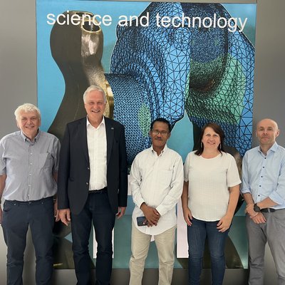 Dr. Reinhard Sachsenhofer, Rektor Peter Moser, Dr. Mirtus Hagos, Dr. Monika Strasser und Dr. Michael Tost (v. l. nach r.) besprachen eine mögliche Kooperation zwischen der Montanuniversität Leoben und der Mekelle University in Tigray, Äthiopien. Foto: © MUL